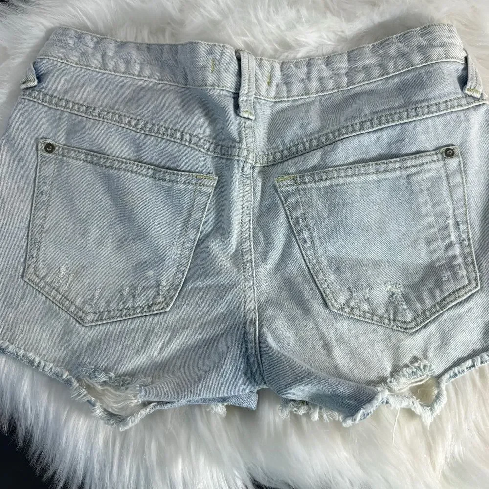 Free People‎ Distressed Denim Shorts Light Watch High Rise Cutoff Shorts Sz 26